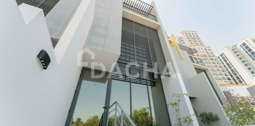 Maison de ville à Jumeirah Village Circle, Dubai, EAU: 3 chambres, 232 m2 № 713627