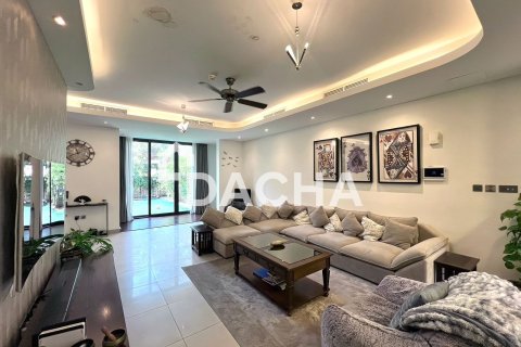 Townhouse in Motor City, Dubai, UAE 3 bedrooms, 240 sq.m. № 713621 - photo 1