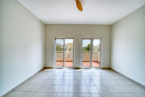 Vilë në Meadows, Dubai, Emiratet e Bashkuara Arabe 4 dhoma gjumi, 563 m2. № 642051 - Foto 13