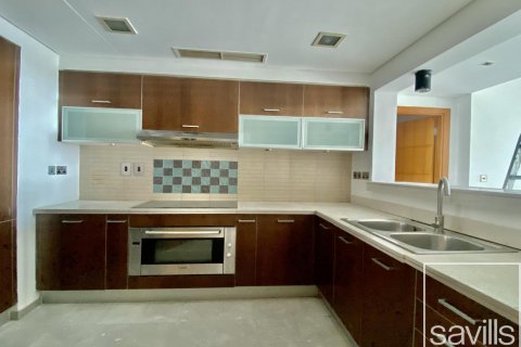 Apartment til salg i Palm Jumeirah, Dubai, UAE 3 soveværelser, 227 kvm № 642047 - foto 2