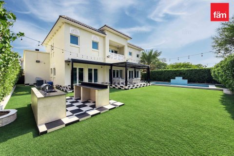 Villa a Al Furjan, Dubai, EAU 4 camere da letto, 600 mq. № 766506