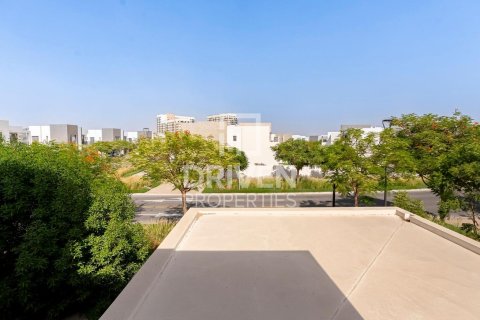 Üürile anda villa asukohaga Dubai South (Dubai World Central), Dubai, AÜE: 4 magamistoaga, 404 m² Nr 655355 - pilt 2