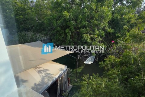 Adosado en venta en Al Reef, Abu Dhabi, EAU 4 dormitorios, 180.2 m2 № 652604 - foto 22