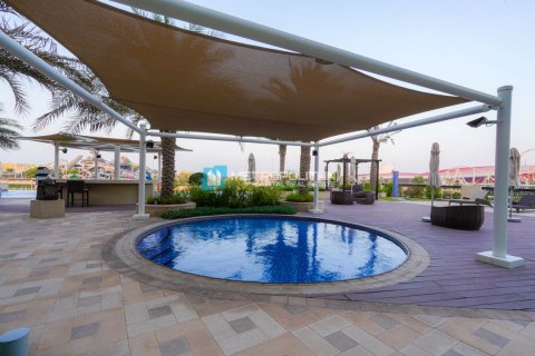 Appartement te koop in Yas Island, Abu Dhabi, VAE 2 slaapkamers, 120.9 vr.m., nr 652607 - foto 3