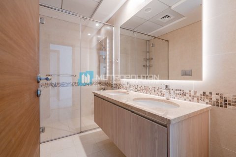 Appartement te koop in Yas Island, Abu Dhabi, VAE 2 slaapkamers, 120.9 vr.m., nr 652607 - foto 10