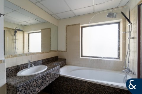 Apartament do wynajęcia w Jumeirah Beach Residence, Dubai, ZEA 2 sypialnie, 118 mkw., nr 685131 - zdjęcie 13