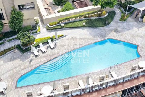 Apartment til leje i Downtown Dubai (Downtown Burj Dubai), Dubai, UAE 2 soveværelser, 152.92 kvm № 746093 - foto 16