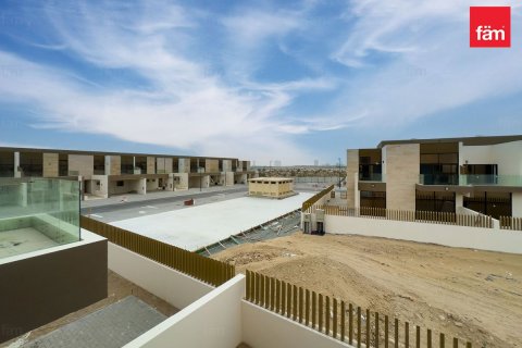 Villa til salgs i Dubai, Emiratene 4 soverom, 191.4 kvm Nr. 678983 - Foto 7