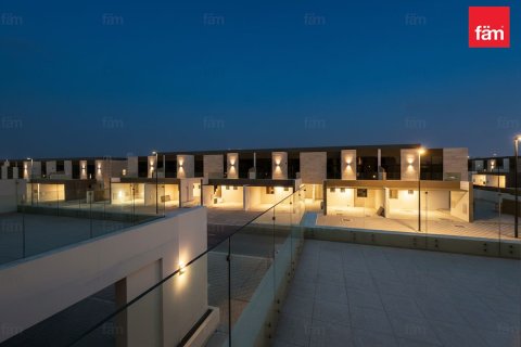 Villa in Dubai, VAE 4 slaapkamers, 191.4 vr.m. nr 678983