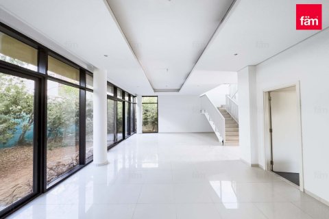 Vilë në Dubai, Emiratet e Bashkuara Arabe 5 dhoma gjumi, 442.3 m2. № 638195 - Foto 16