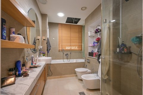 Byt v Dubai Marina, SAE 2 ložnice, 123.1 m² Č.: 630839 - fotografie 12