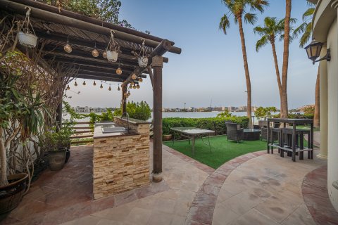 ویلا برای اجاره در Palm Jumeirah، Dubai، امارات متحده عربی 5 خوابه ، 1244.62 متر مربع ، شماره 750943 - تصویر 2
