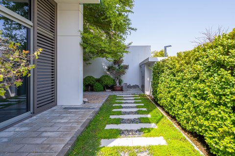 Üürile anda villa asukohaga Mohammed Bin Rashid City, Dubai, AÜE: 5 magamistoaga, 892.89 m² Nr 750944 - pilt 26