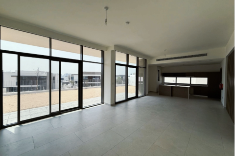 Villa zur Miete in Al Furjan, Dubai, VAE 5 Schlafzimmer, 457.86 m2 Nr. 750963 - Foto 2
