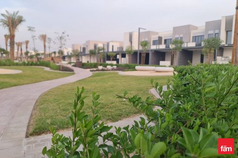 Dubai, UAE의 임대용 타운하우스 침실 3개, 128.6제곱미터 번호 638391 - 사진 15