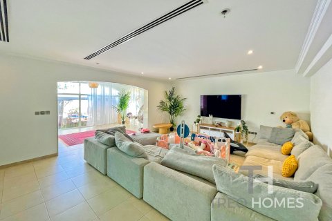Jumeirah Park, Dubai, UAE의 임대용 빌라 침실 4개, 402.73제곱미터 번호 733995 - 사진 4