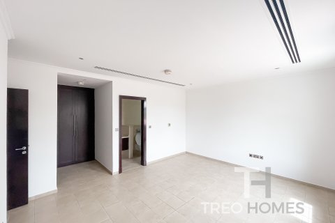Jumeirah Park, Dubai, UAE의 임대용 빌라 침실 4개, 402.73제곱미터 번호 733995 - 사진 15