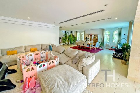 Jumeirah Park, Dubai, UAE의 임대용 빌라 침실 4개, 402.73제곱미터 번호 733995 - 사진 3