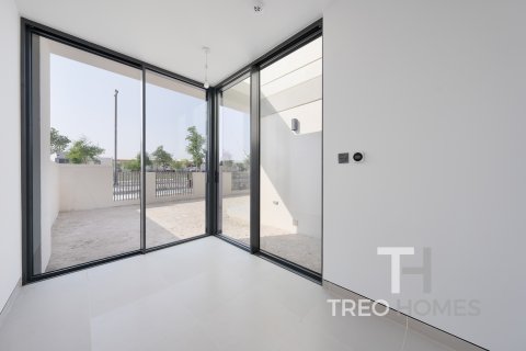 Vilë në Tilal Al Ghaf, Dubai, Emiratet e Bashkuara Arabe 4 dhoma gjumi, 374.49 m2. № 733999 - Foto 8