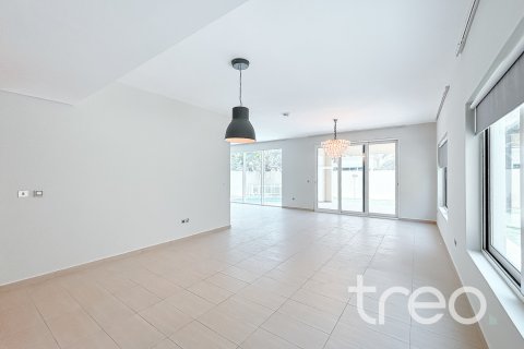 Villa til leie i Jumeirah Park, Dubai, Emiratene 4 soverom, 386.2 kvm Nr. 734001 - Foto 5