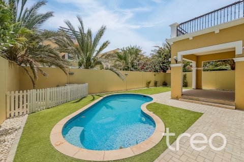 Villa til leie i Jumeirah Park, Dubai, Emiratene 4 soverom, 386.2 kvm Nr. 734001 - Foto 2