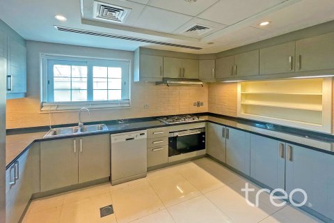 Villa para arrendamento em Jumeirah Park, Dubai, EAU 5 quartos, 435.62 m2 № 733996 - foto 5