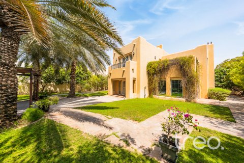 Villa te huur in Arabian Ranches, Dubai, VAE 5 slaapkamers, 405.15 vr.m., nr 733998 - foto 5