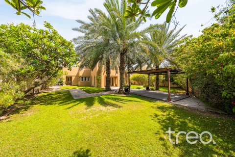 Villa te huur in Arabian Ranches, Dubai, VAE 5 slaapkamers, 405.15 vr.m., nr 733998 - foto 4