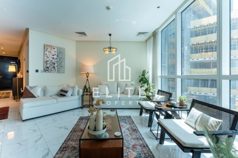 Apartment in Dubai Marina, Dubai, UAE 3 bedrooms, 201 sq.m. № 754719 - photo 2