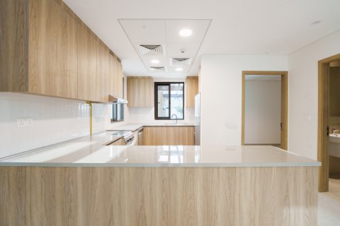 Townhouse sa Khalifa City, Abu Dhabi, UAE 3 silid-tulugan, 245.03 sq.m. № 749733 - larawan 13