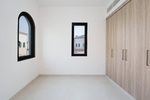 Townhouse sa Khalifa City, Abu Dhabi, UAE 3 silid-tulugan, 245.03 sq.m. № 749733 - larawan 10