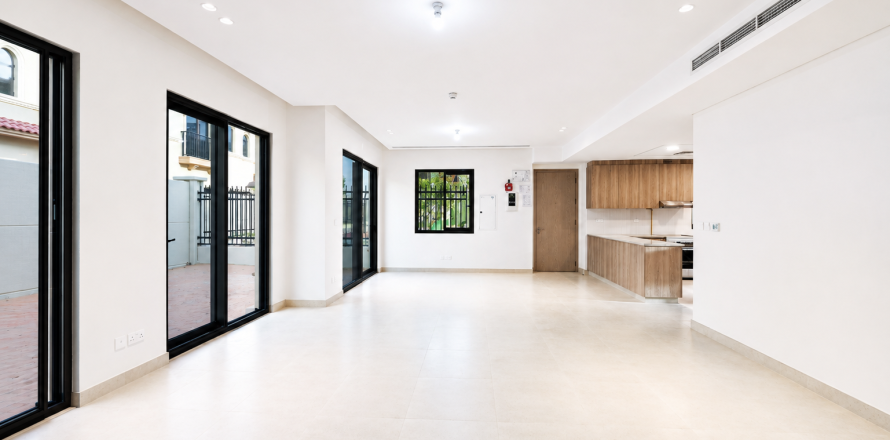 Townhouse sa Khalifa City, Abu Dhabi, UAE 3 silid-tulugan, 245.03 sq.m. № 749733