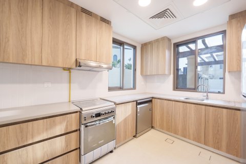 Townhouse sa Khalifa City, Abu Dhabi, UAE 3 silid-tulugan, 245.03 sq.m. № 749733 - larawan 15
