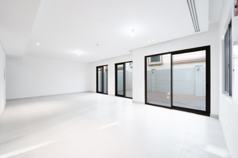 Townhouse sa Khalifa City, Abu Dhabi, UAE 3 silid-tulugan, 245.03 sq.m. № 749733 - larawan 4