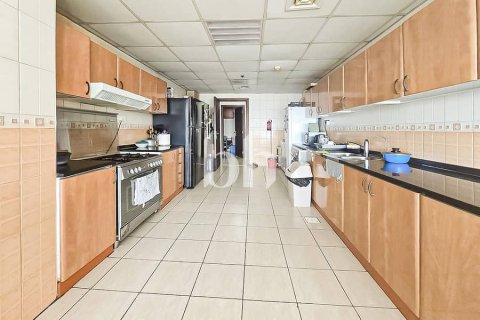 Apartment sa Al Khan, Sharjah, UAE 3 silid-tulugan, 196 sq.m. № 642817 - larawan 2