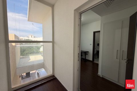 Shtëpi në qytet në Dubai, Emiratet e Bashkuara Arabe 3 dhoma gjumi, 112.2 m2. № 718976 - Foto 12