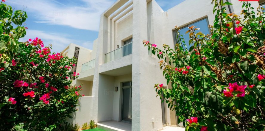 Maison de ville à Dubai, EAU: 3 chambres, 181.2 m2 № 718990