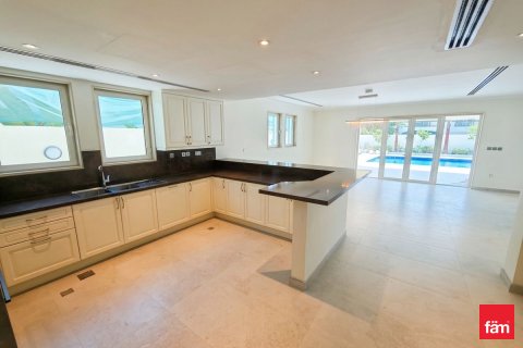 Villa en alquiler en Jumeirah Park, Dubai, EAU 5 dormitorios, 781.6 m2 № 718978 - foto 13