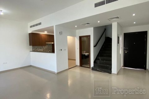 Kaupunkipientalo Dubai, Arabiemiraatit 3 makuuhuonetta, 161 m2 № 679990 - kuva 2