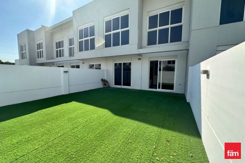 Müüa ridamaja asukohaga Dubai, AÜE: 3 magamistoaga, 177.6 m² Nr 679988 - pilt 1