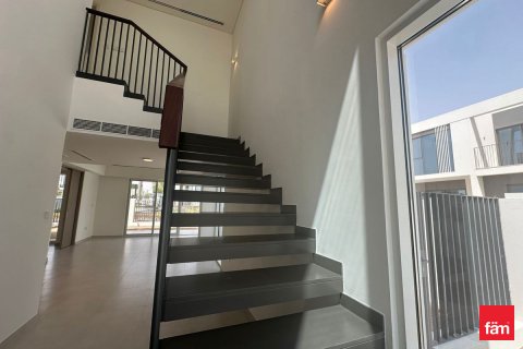 Řadový dům v Dubai, SAE 4 ložnice, 257.5 m² Č.: 629429 - fotografie 15