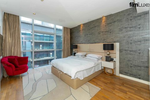 דירה להשכרה ב Al Wasl, Dubai, איחוד האמירויות 2 חדרי שינה, 161.7 מ"ר, מספר 669982 - תמונה 9