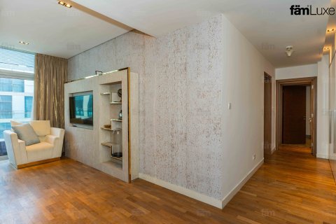 דירה להשכרה ב Al Wasl, Dubai, איחוד האמירויות 2 חדרי שינה, 161.7 מ"ר, מספר 669982 - תמונה 8