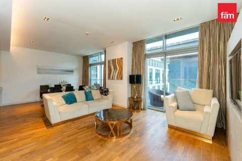 شقة للإيجار في الوصل، دبي، الإمارات العربية المتحدة 2 غرفة نوم ، 161.7 متر مربع ، رقم 669982 - صورة 2