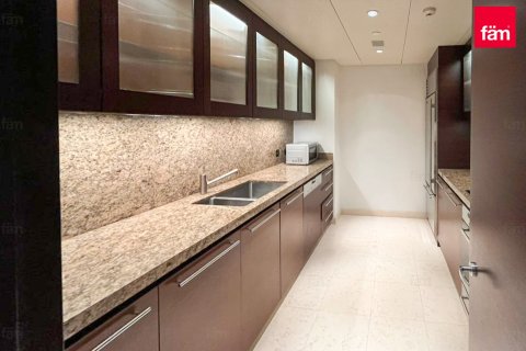 Huoneisto Downtown Dubai (Downtown Burj Dubai), Arabiemiraatit 2 makuuhuonetta, 152.3 m2 № 669984 - kuva 5