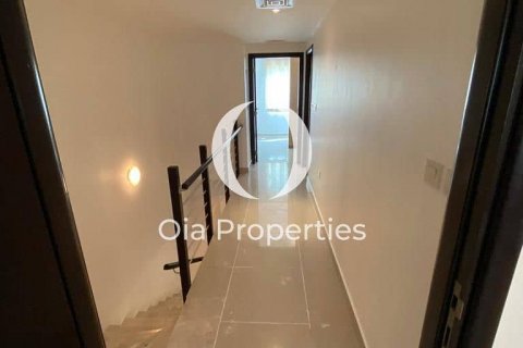 Снять в аренду таунхаус в Al Reef, Абу-Даби, ОАЭ 2 спальни, 111м2, № 644511 - фото 7