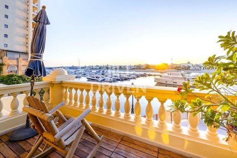 Rijtjeshuis te koop in Palm Jumeirah, Dubai, VAE 2 slaapkamers, 376 vr.m., nr 654787 - foto 16