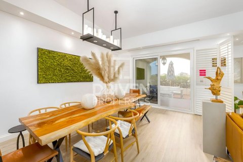 Rijtjeshuis te koop in Palm Jumeirah, Dubai, VAE 2 slaapkamers, 376 vr.m., nr 654787 - foto 11