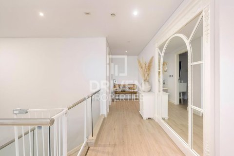 Rijtjeshuis te koop in Palm Jumeirah, Dubai, VAE 2 slaapkamers, 376 vr.m., nr 654787 - foto 9