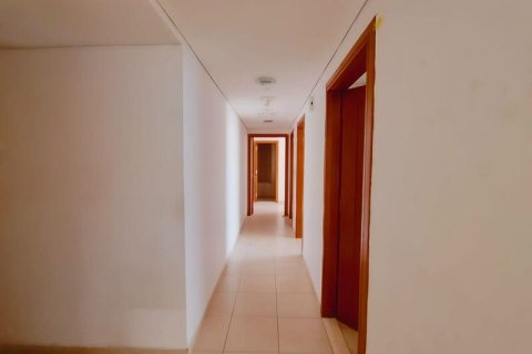 Apartment til leje i Jumeirah Lake Towers, Dubai, UAE 2 soveværelser, 155 kvm № 739887 - foto 7
